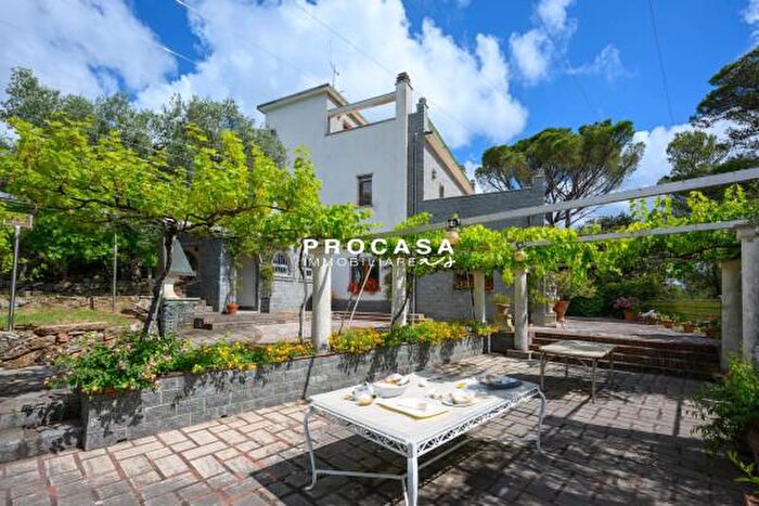 Casa con 6 locali in vendita in Via Pezzino Alto, Portovenere