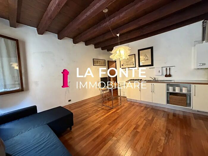 Appartamento bilocale in affitto in Via Cesare Battisti, Padova