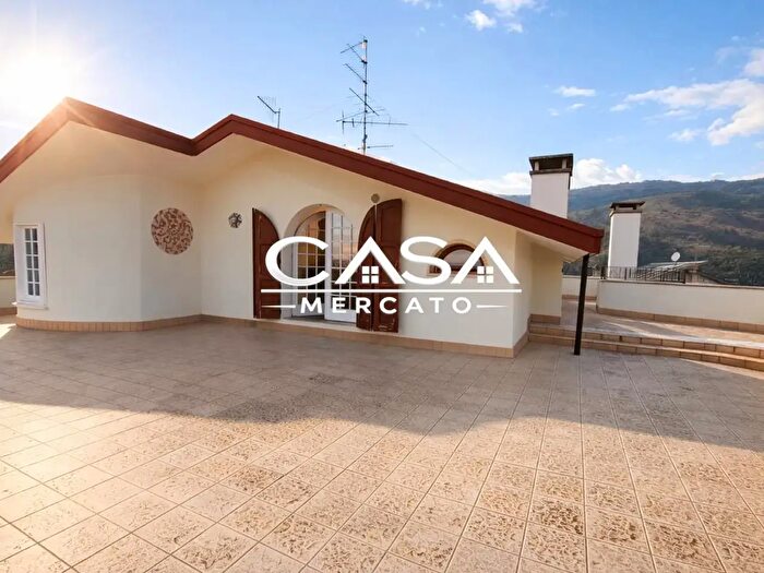 Appartamento quadrilocale in vendita in Via G Mazzini E, Montereale Valcellina