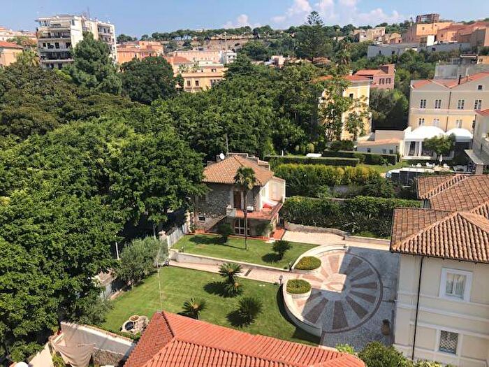 Casa bilocale in affitto in Viale Luigi Merello, Tuvixeddu, Cagliari