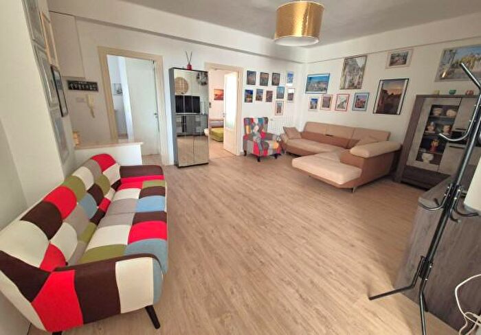 Appartamento con 6 locali in vendita in Corso Trento E Trieste, Alberobello