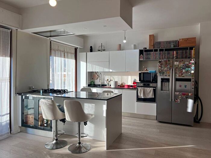 Appartamento trilocale in affitto in Via San Giuliano, Genneruxi, Cagliari