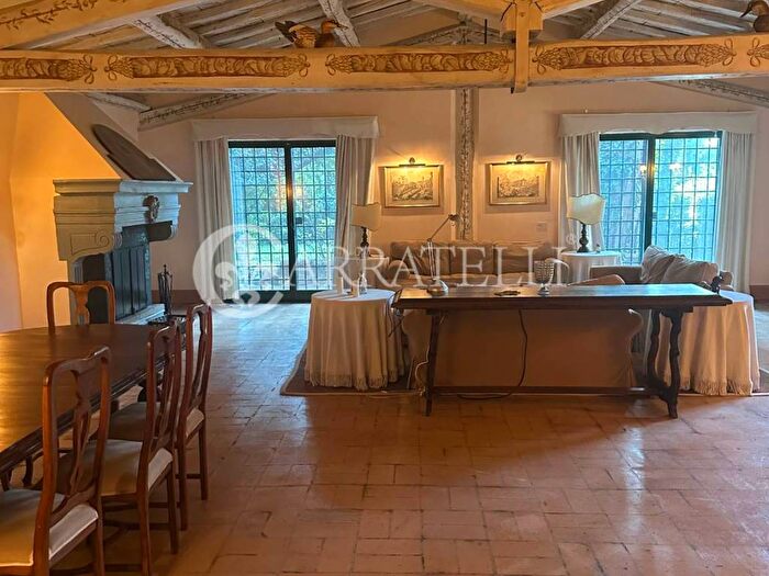 Casa con 6 locali in affitto in Via del Casale della Crescenza, Due Ponti, Roma