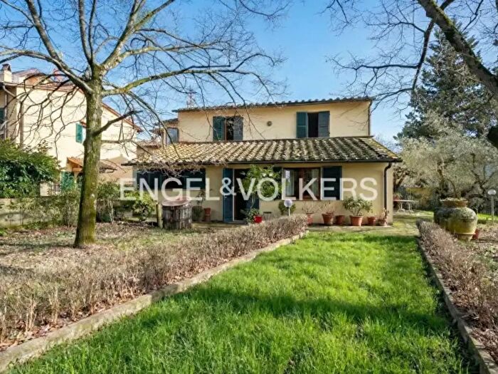 Casa trilocale in vendita in Via Ubaldino Peruzzi, Bagno A Ripoli