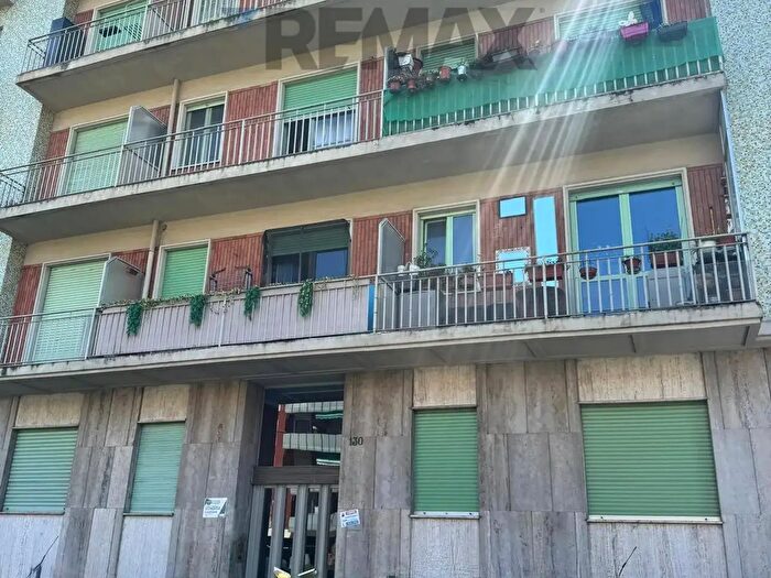 Appartamento bilocale in vendita in Via Sempione, Torino