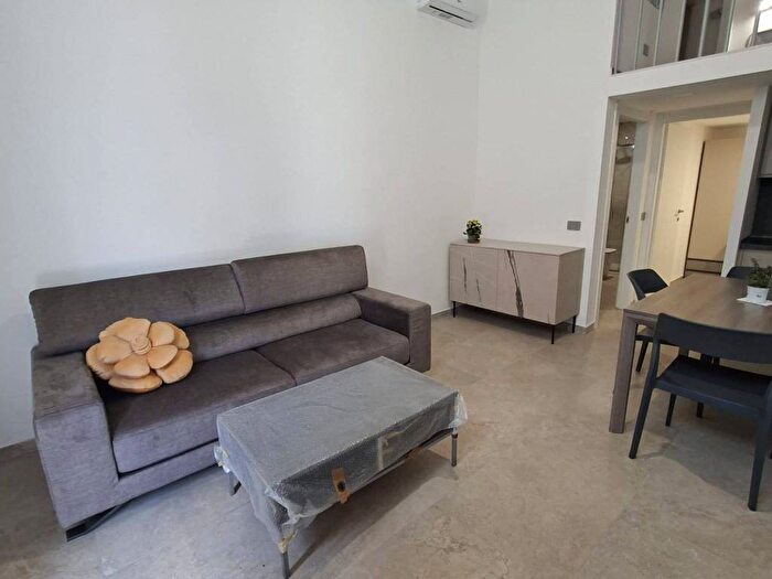 Appartamento trilocale in affitto in Via Cesare Arici, Cimiano, Milano