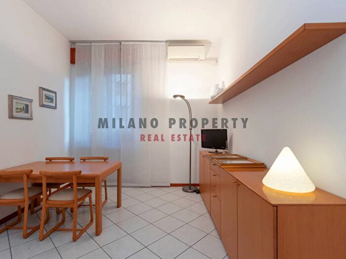 Appartamento bilocale in affitto in Via Vincenzo Giordano Orsini, Bande Nere, Milano