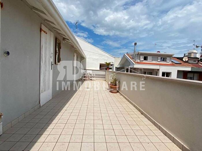 Appartamento bilocale in affitto in Viale Fratelli Cairoli, Abissinia, Riccione