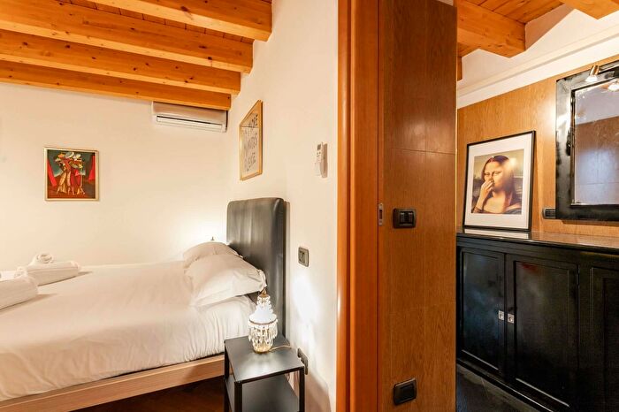 Appartamento monolocale in affitto in Viale Lunigiana, Milano