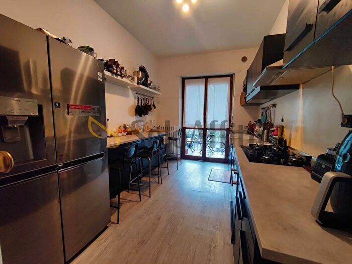 Appartamento con 5 locali in affitto in Via San Secondo, Torino