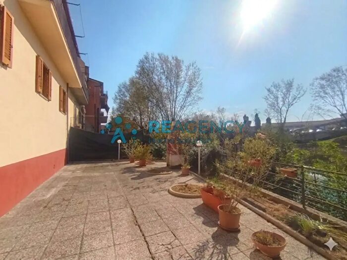 Appartamento quadrilocale in vendita in Via Ferriera, Perugia