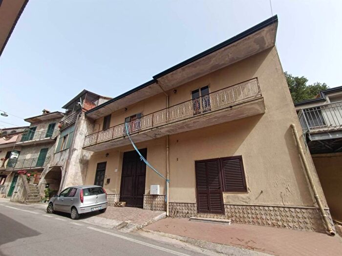 Appartamento quadrilocale in vendita in Roma, Treglia, Pontelatone