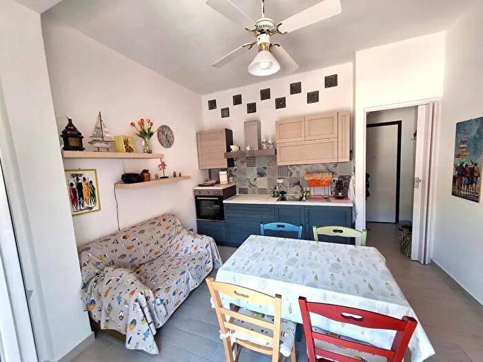 Appartamento bilocale in vendita in Via Sant'Elmo, Diano Marina