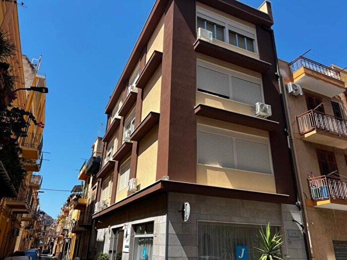 Appartamento bilocale in affitto in Via Scordato, Aspra, Bagheria