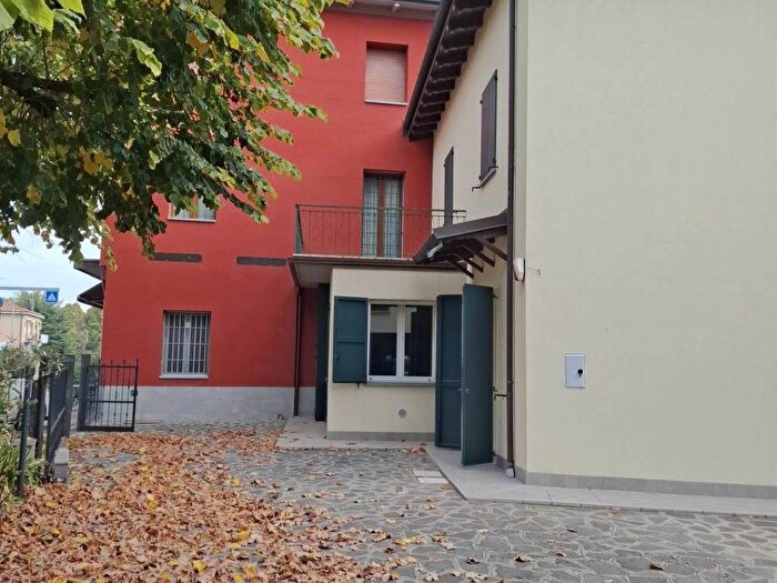 Appartamento quadrilocale in affitto in Via Provinciale, Muffa, Valsamoggia