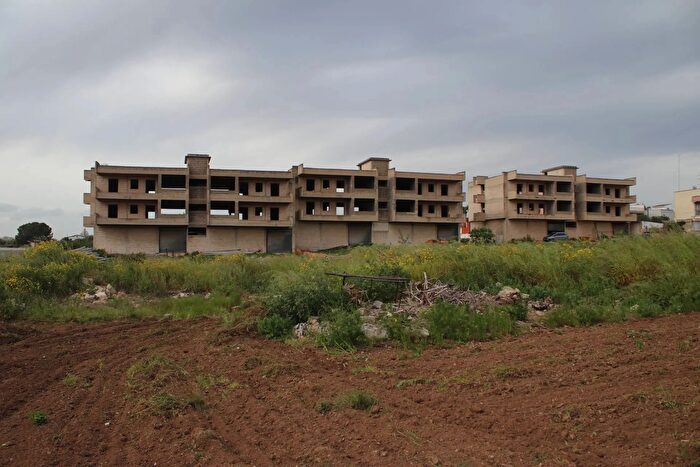 Casa con 20 locali in vendita in Via Roma, San Giorgio Ionico