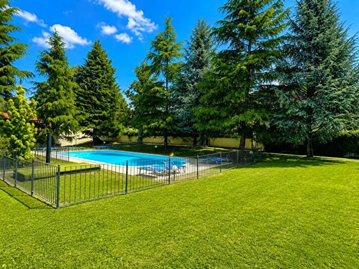Appartamento con 5 locali in vendita in Via Giuseppe Mazzini, Lesmo