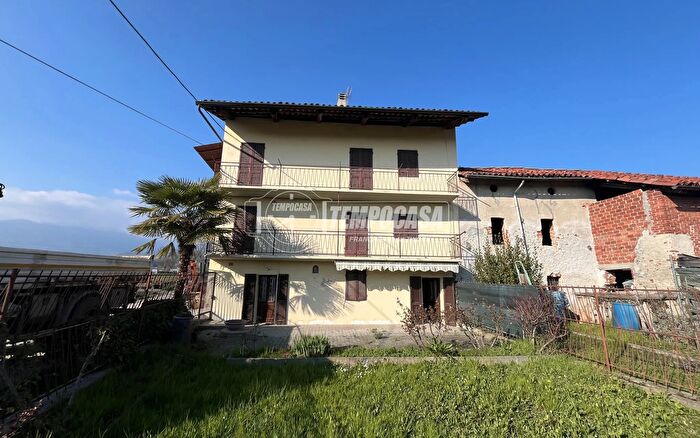 Casa con 6 locali in vendita in Strada della Specca, Castellamonte