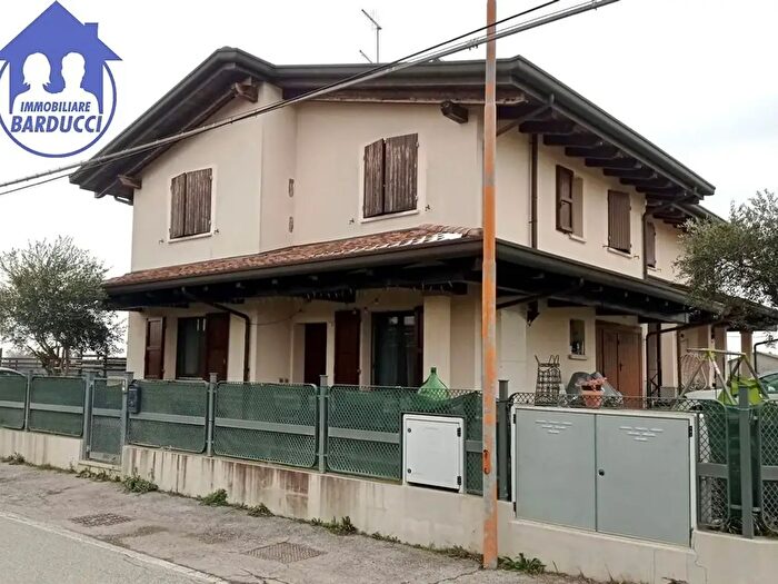 Casa con 7 locali in vendita in Via Capannaguzzo, Cesenatico
