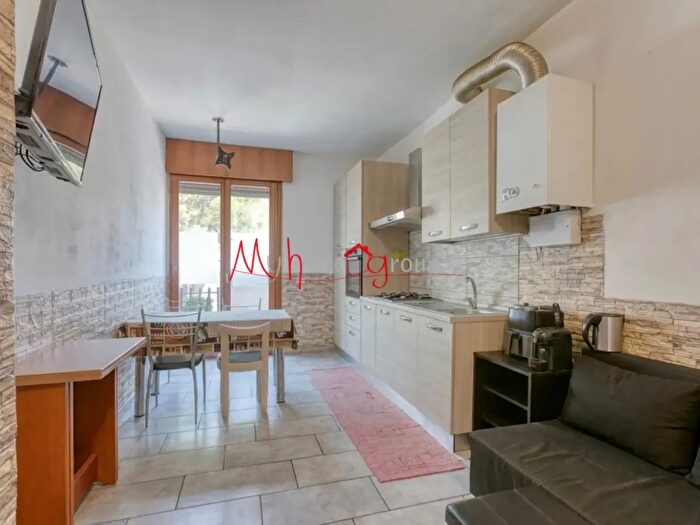 Appartamento quadrilocale in vendita in Via Tiberio Umberto Barbarani, Padova