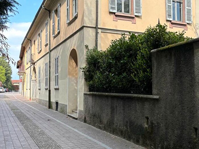 Case in Vendita e in Affitto - 3