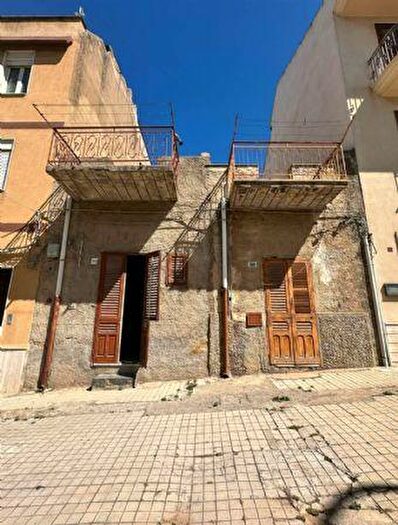 Casa trilocale in vendita in Corso Umberto, Ribera