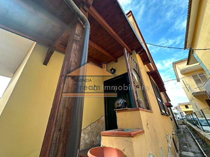 Appartamento trilocale in vendita in Via Cupa SantAntonio, Giugliano In Campania