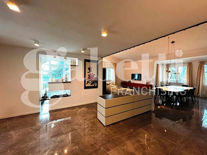 Casa con 15 locali in vendita in Via San Gaetano, Rezzato