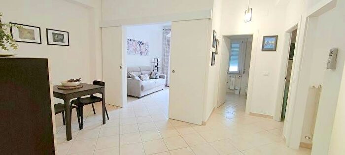 Appartamento trilocale in affitto in Via Marconi, Centro, Follonica