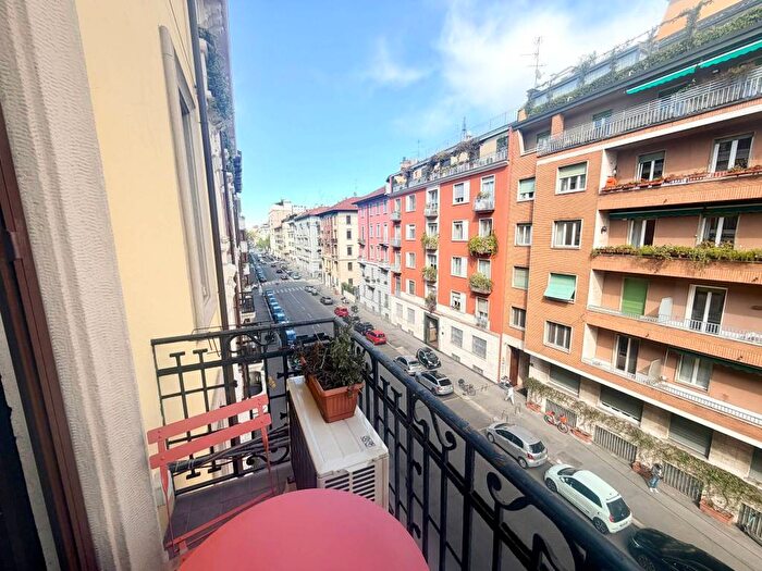 Appartamento trilocale in affitto in Via Archimede, Piave Tricolore, Milano