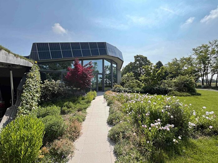 Casa con 5 locali in vendita in Piacenza