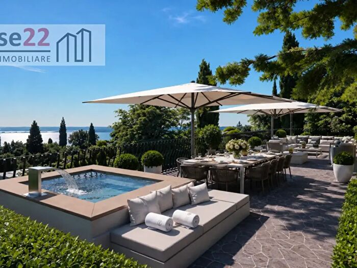 Casa con 8 locali in vendita in Via Gramsci, Padenghe Sul Garda