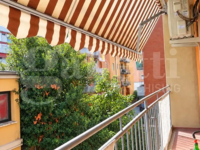 Appartamento bilocale in vendita in Via Torquato Tasso, Bologna