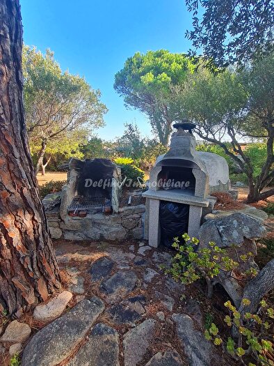 Appartamento con 7 locali in vendita in Via Levante, Palau