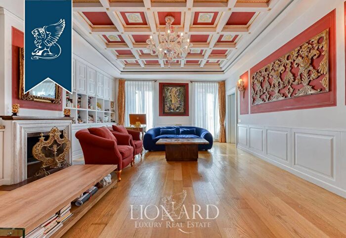 Appartamento trilocale in vendita in Roma