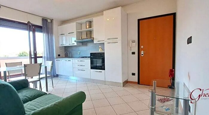 Appartamento bilocale in vendita in Via Alessandro Scarlatti Cento Cento Paese Ferrara, Cento