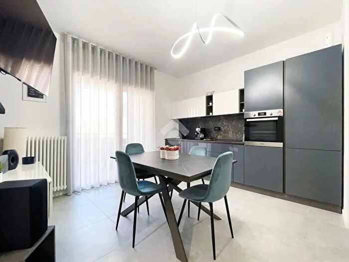 Appartamento trilocale in vendita in Largo Ezio Pepe, Vasto