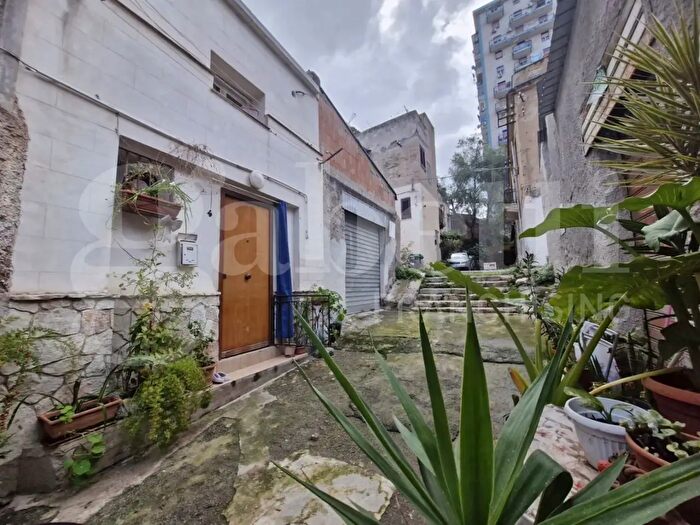 Casa bilocale in vendita in Via Domenico Bergamini, Palermo