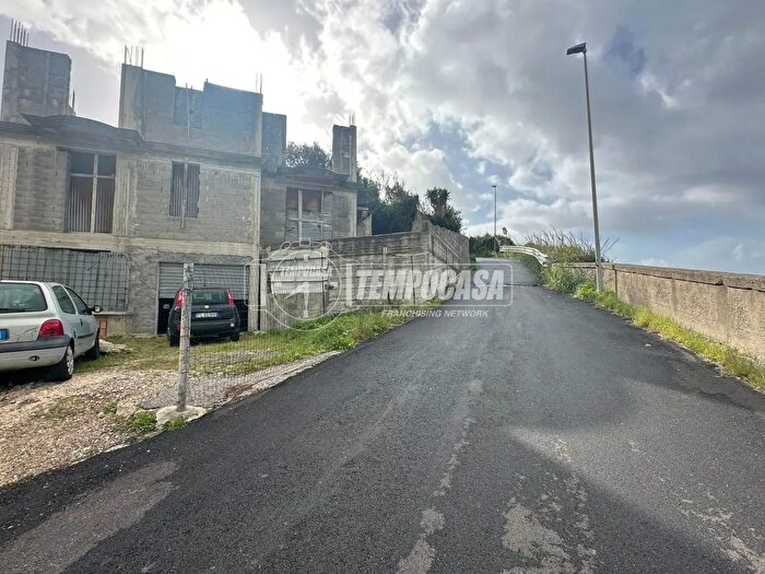 Casa in vendita in Contrada Policara, Messina