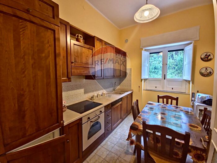 Appartamento trilocale in vendita in Via Duca degli Abbruzzi, San Marco Argentano