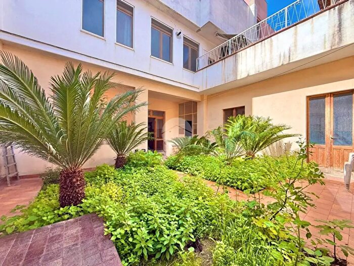 Appartamento quadrilocale in vendita in Via E Pais, Quartu SantElena