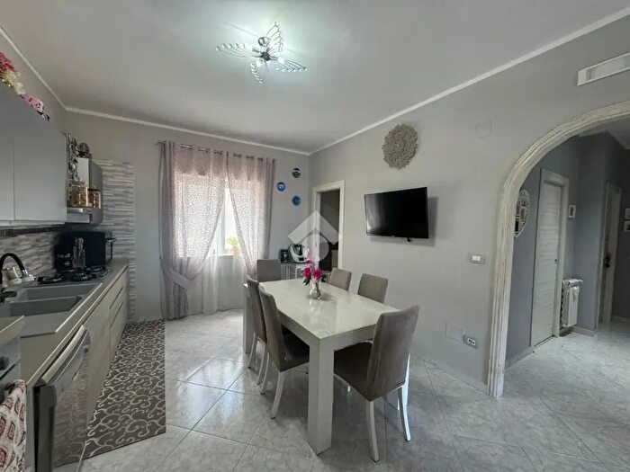 Appartamento trilocale in vendita in Via Edificio Scolastico, Marano Di Napoli