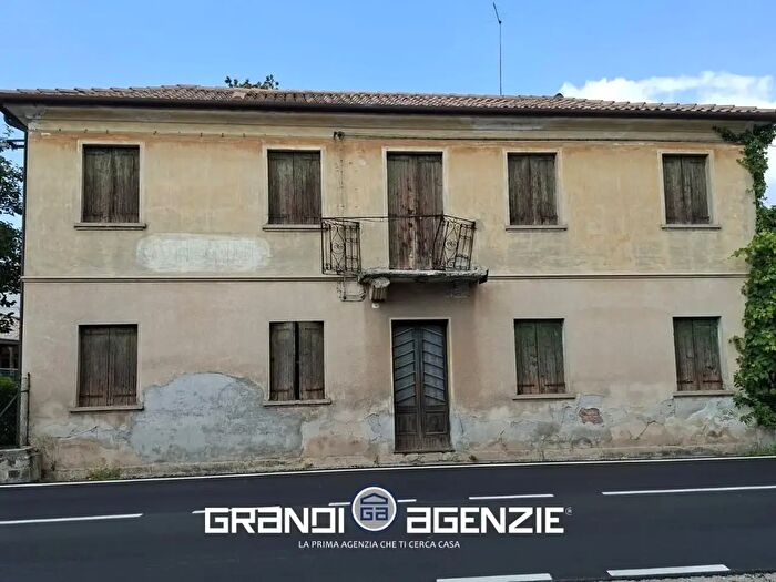Casa con 10 locali in vendita in Via Trieste, Arcade