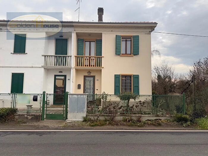 Casa trilocale in vendita in Via Canale della Botte, Molinella