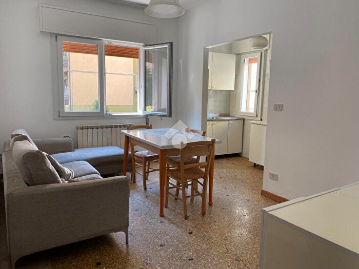 Appartamento quadrilocale in vendita in Via Passo Falzarego, Venezia