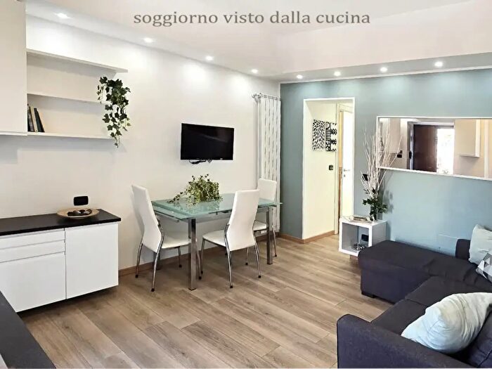 Appartamento bilocale in vendita in Via Brusuglio, Milano