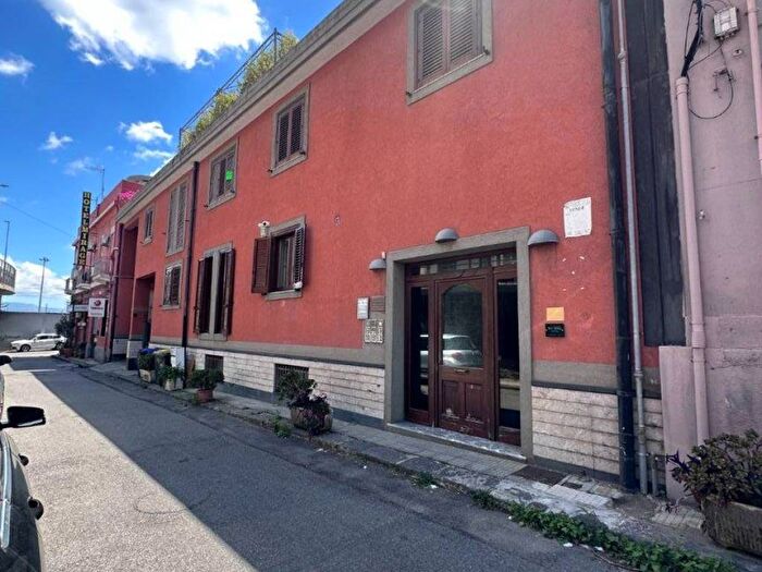 Appartamento trilocale in affitto in Via Nicola Scotto, La Farina Stazione, Messina