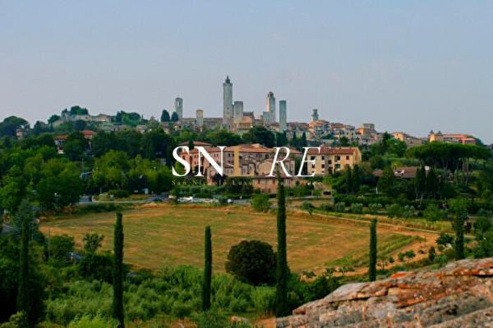 Casa con 6 locali in vendita in Strada Comunale da San Gimignano a Santa Lucia, San Gimignano