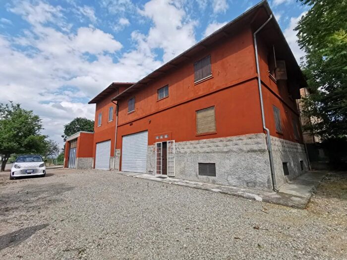 Casa con 12 locali in vendita in Via Migliorara, Castelvetro Di Modena