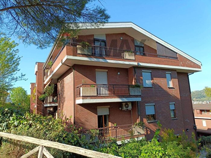 Appartamento quadrilocale in affitto in Via Del Tempo Libero, Ferro di Cavallo, Perugia